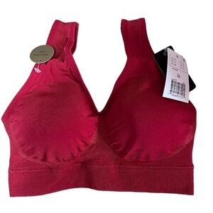 Wacoal: Red  Seamless Bra
